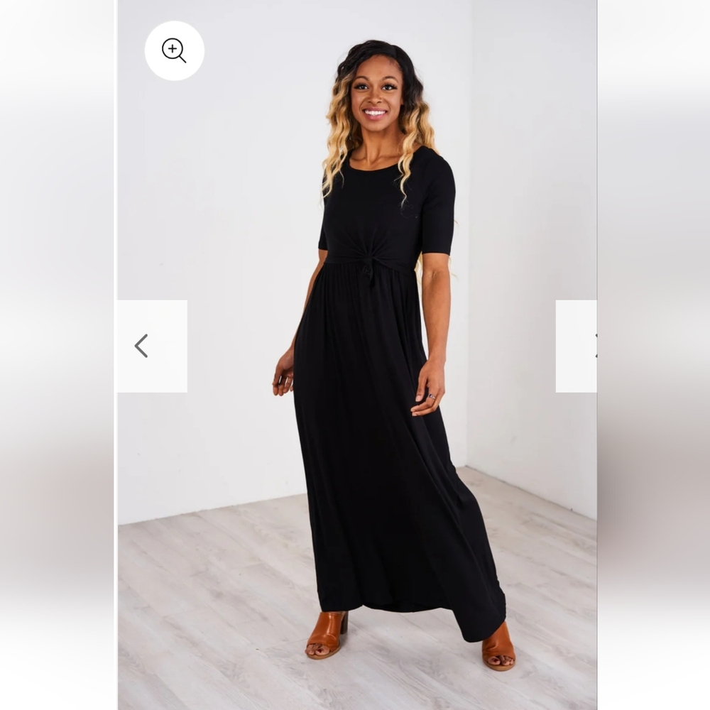 NWT Latched Mama Front Knot Nursing Maxi Dress Black XS
